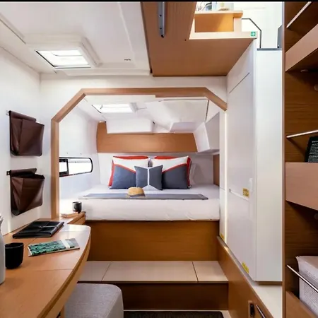 Excursii Pe Catamaran Bådhotel Cluj-Napoca